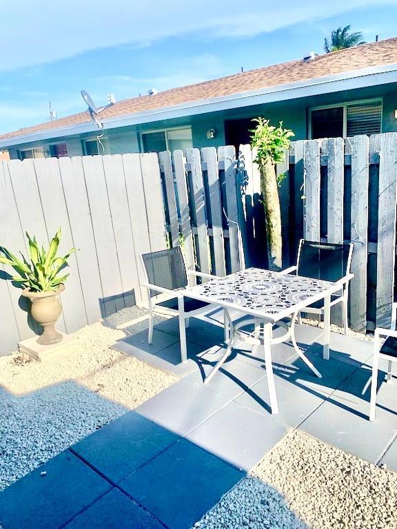 הוילה פורט לודרדייל Cheerful 1-Bed On Oakland Park Fl מראה חיצוני תמונה